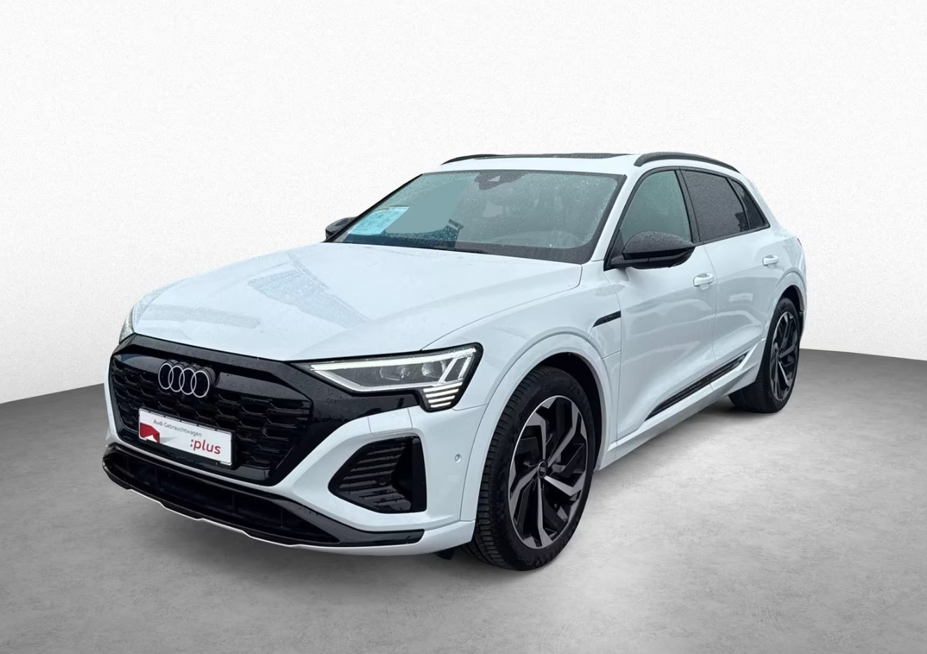 Audi Q8 e-tron 55 – 2 x S line 2025 Q20260310-7517