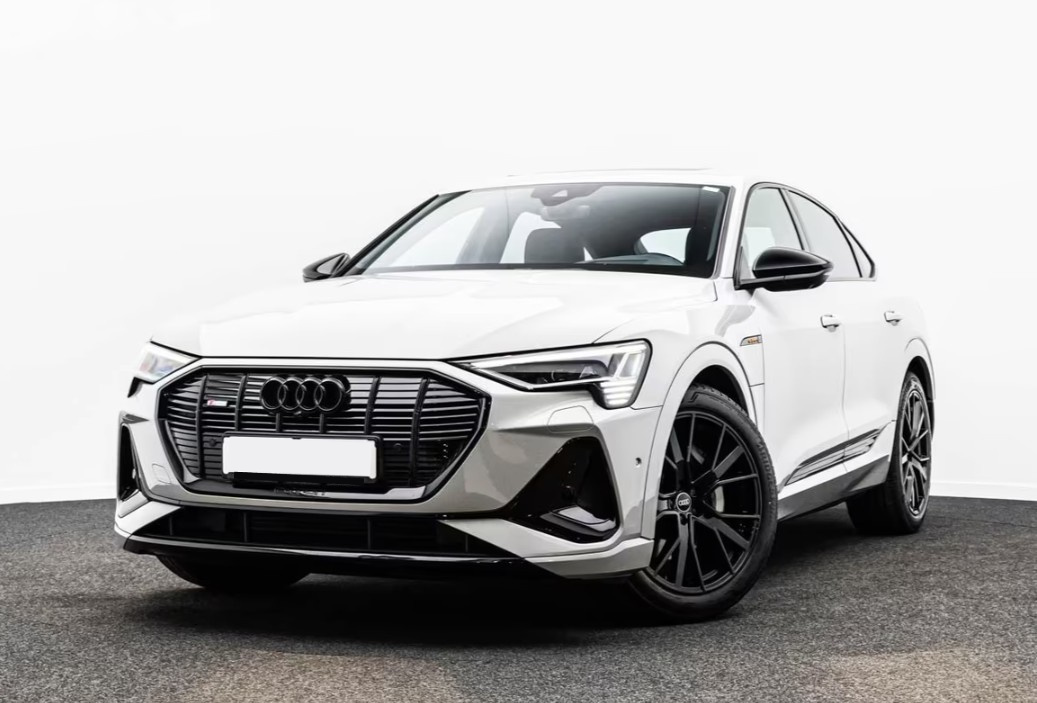 Audi e-tron SPORTBACK 55 S LINE 2023 Q20260312-7524
