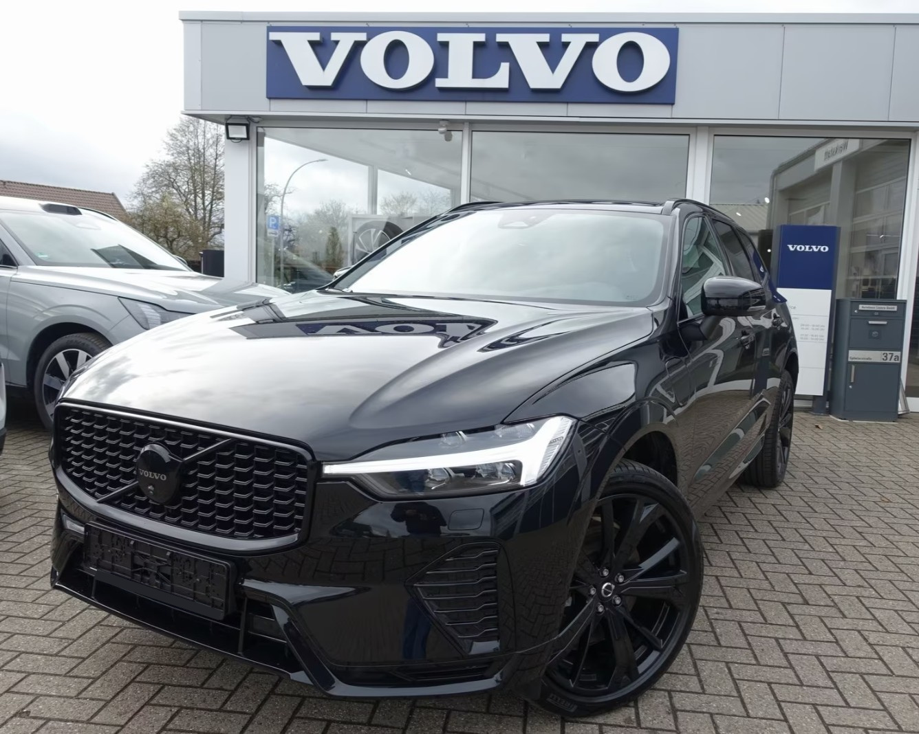 Volvo XC60 Black Edition Plus T6 AWD 2025 Q20260331-7569