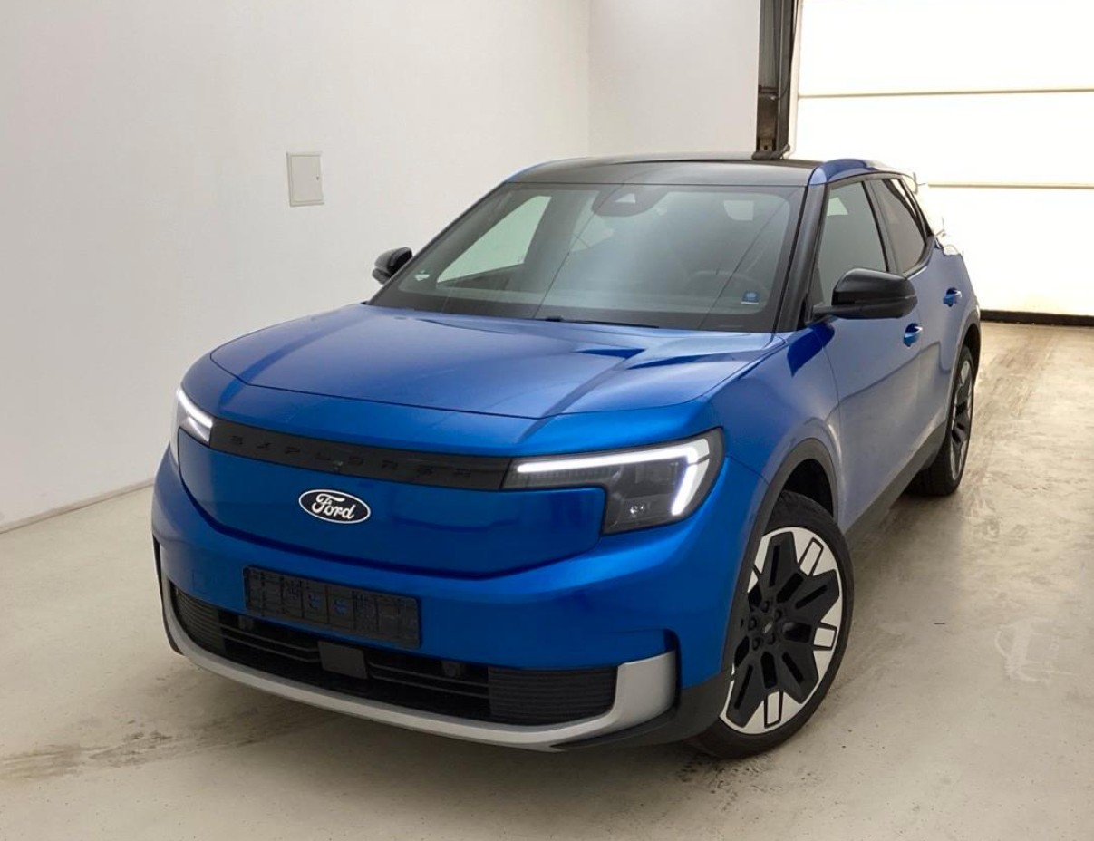 Ford Explorer Premium 79kWh AWD 2025 Q20260626-7757