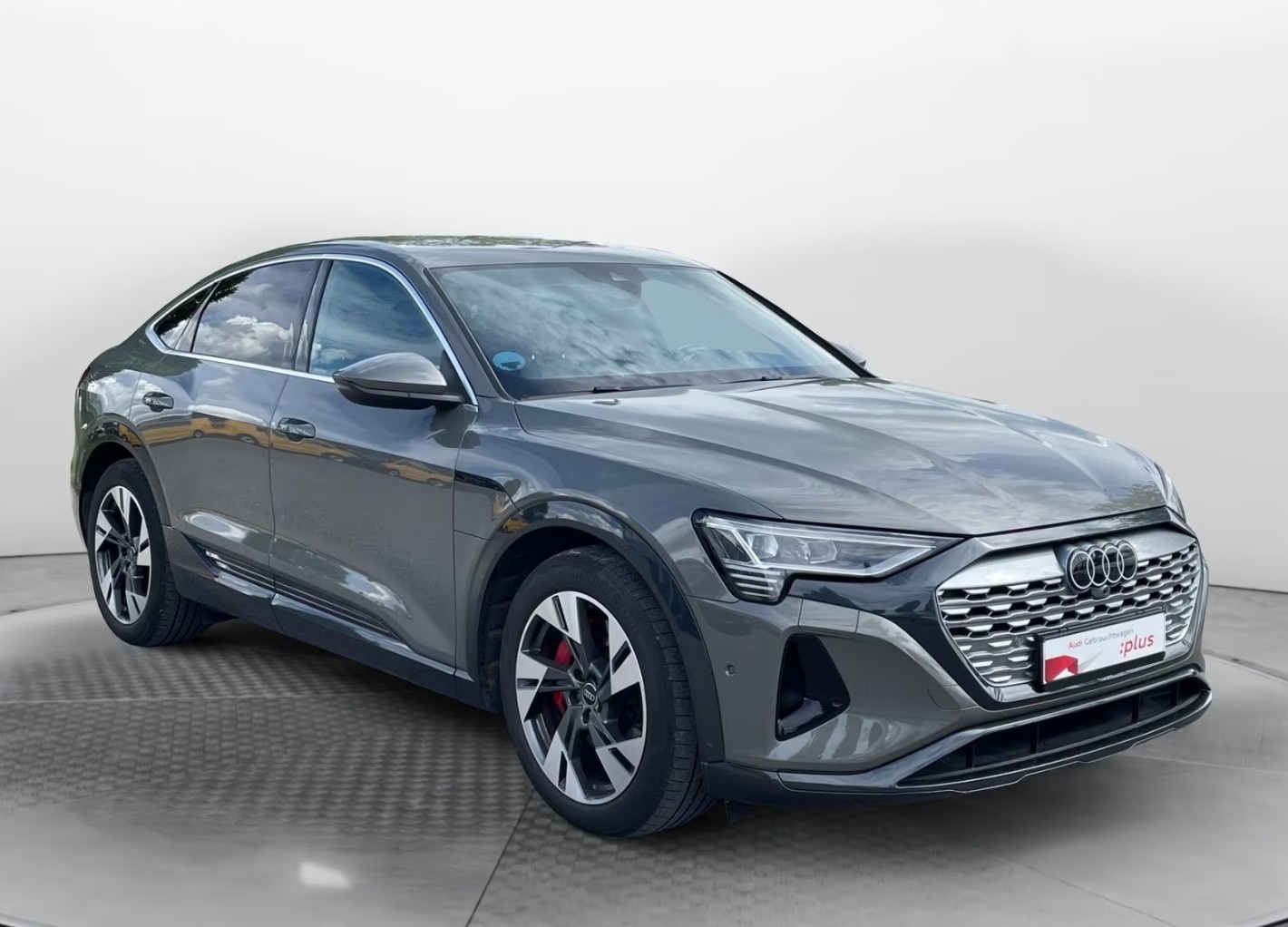 Audi Q8 e-tron Sportback 50 quattro S-Line 2023 Q20260709-7792